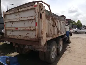 🚛 Mack Dumper Heavy-Duty Truck | Available in Lagos - Reliable 10-Tire Option - Image 4