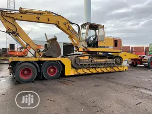 🚜 O&K Efficient Excavator | Available in Isolo - Low Hours, Ready to Work - Image 6