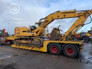 🚜 O&K Efficient Excavator | Available in Isolo - Low Hours, Ready to Work - Image 5