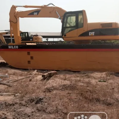 🚜 Super Sharp Caterpillar Swamp Buggy | Available in Ibeju Lekki - Off-Road Ready